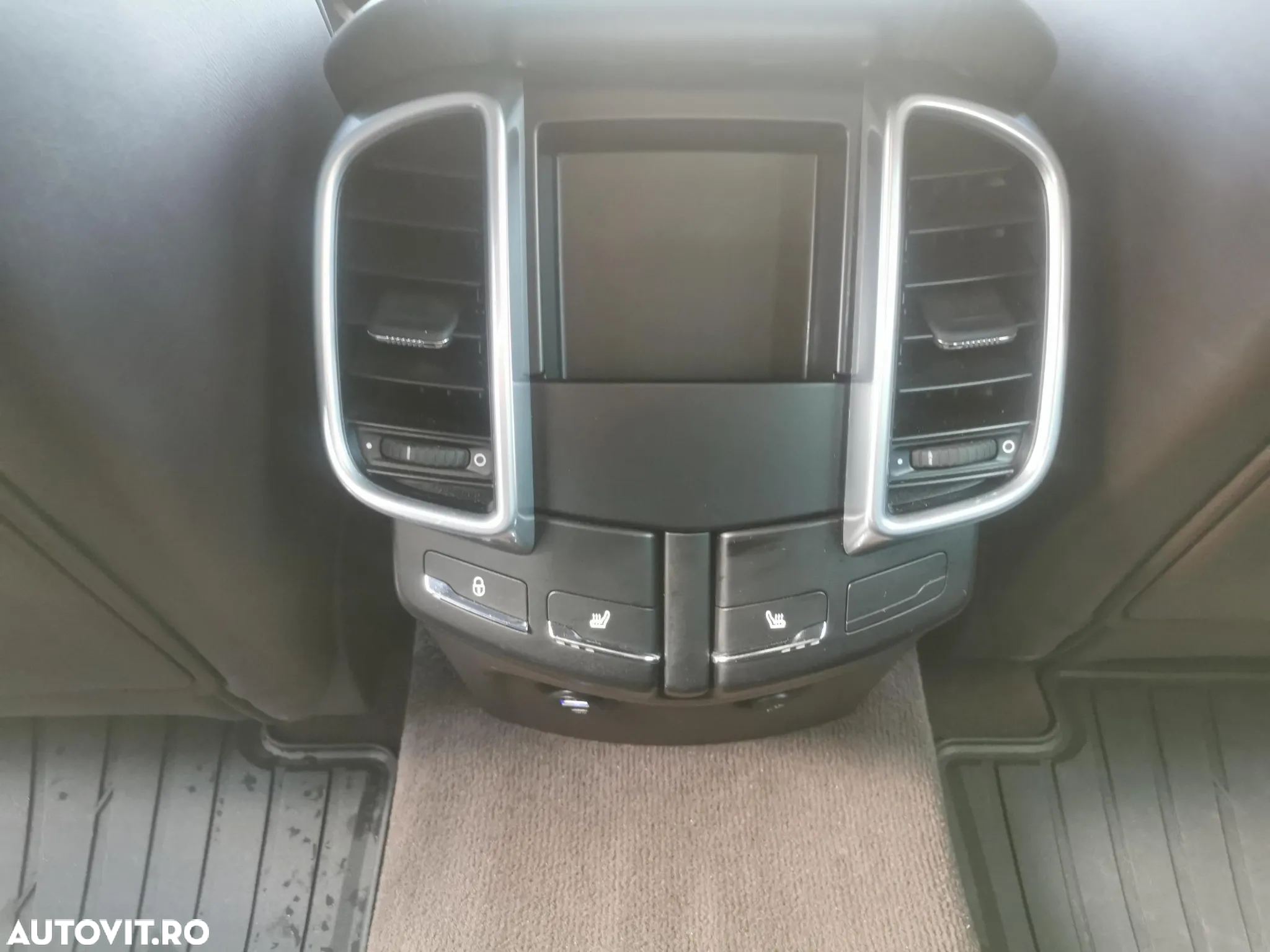 Porsche Cayenne Diesel Platinum Edition - 20