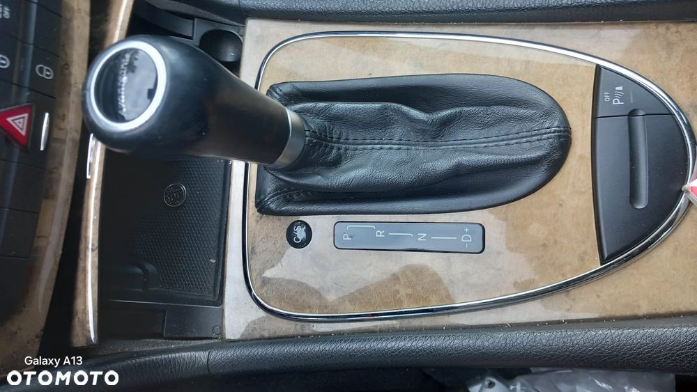 Mercedes-Benz Klasa E - 9