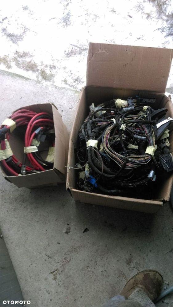LISTWA BANAN OSŁONA NAD NOGI P EU BMW E31 850 840 - 5
