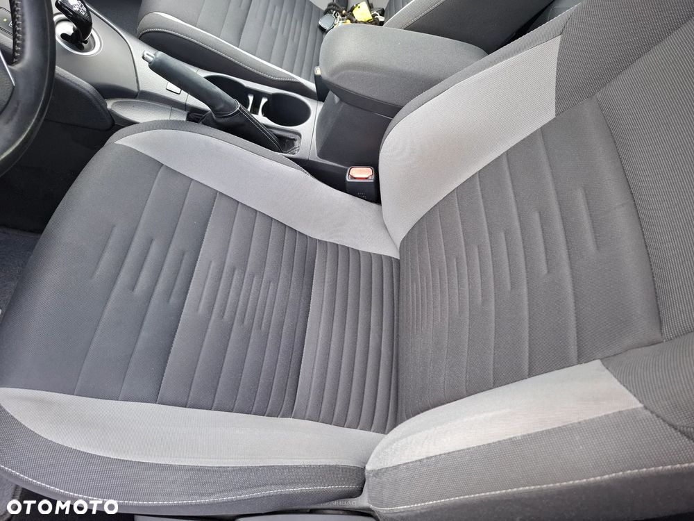 Toyota Auris - 19