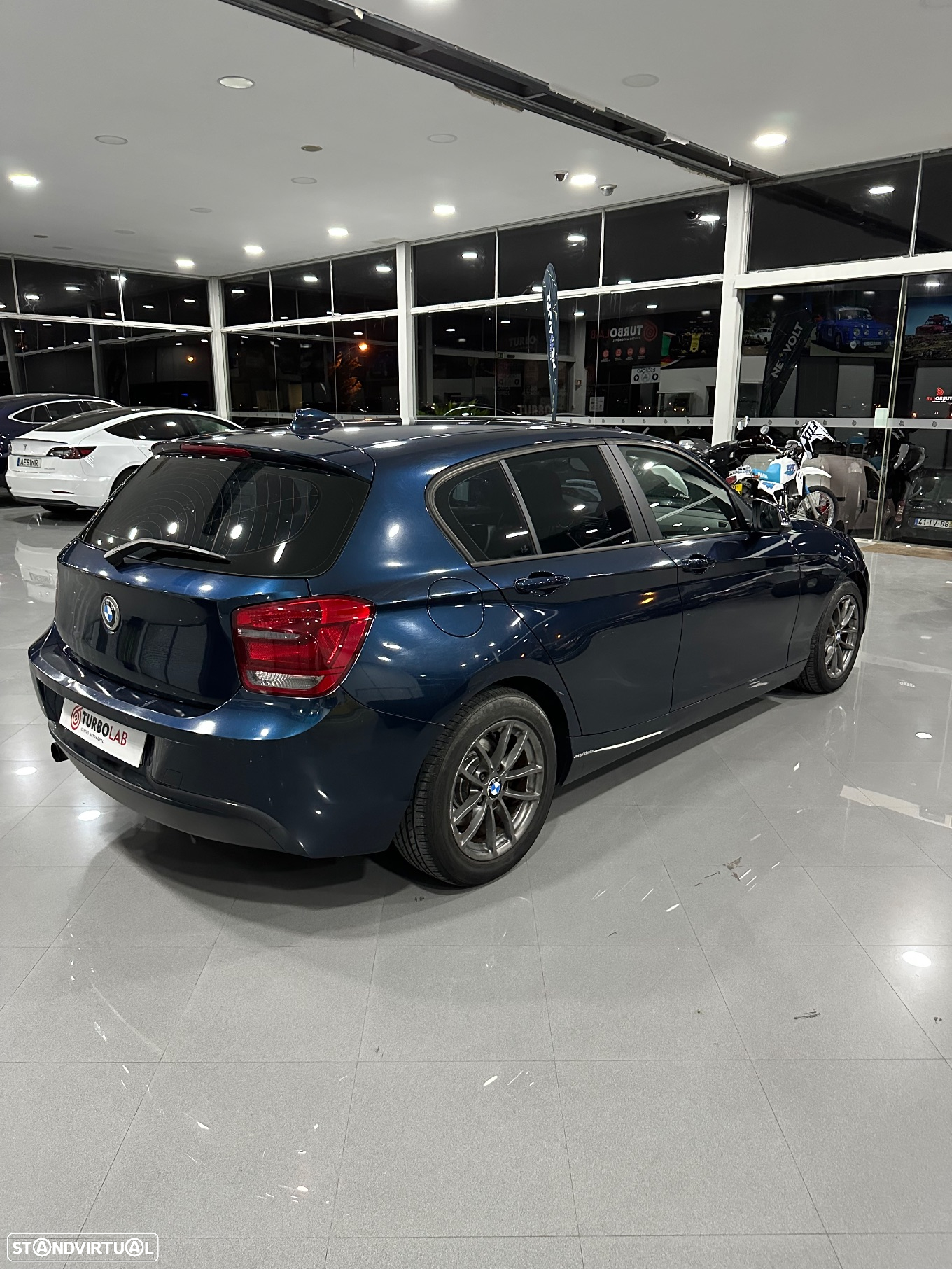 BMW 116 d EfficientDynamics - 8