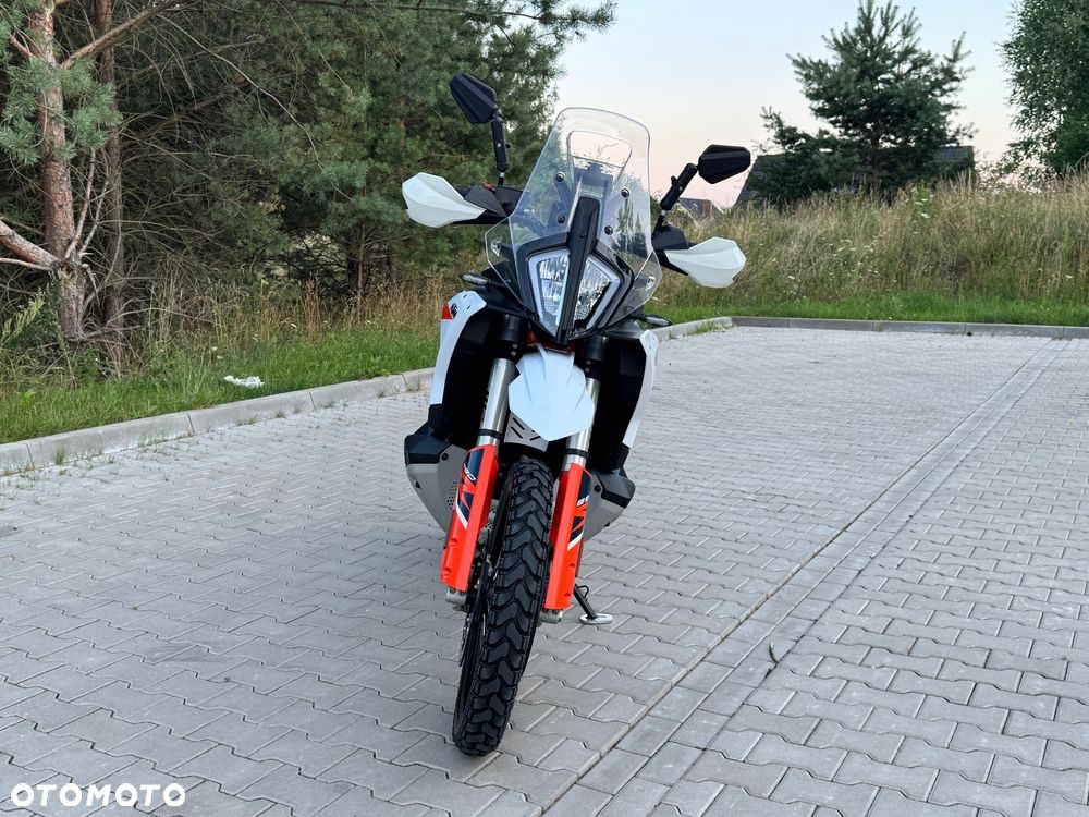 KTM Adventure 890 - 10