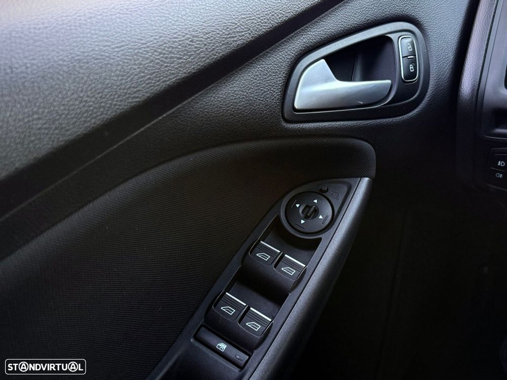 Ford Focus SW 1.5 TDCi Trend ECOnetic - 10