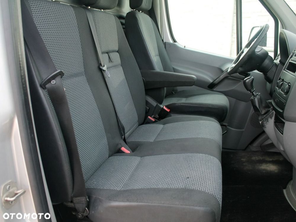 Mercedes-Benz Sprinter - 17