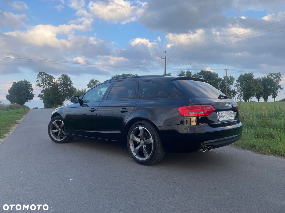 Audi A4 Avant 2.0 TDI DPF multitronic Ambition - 4
