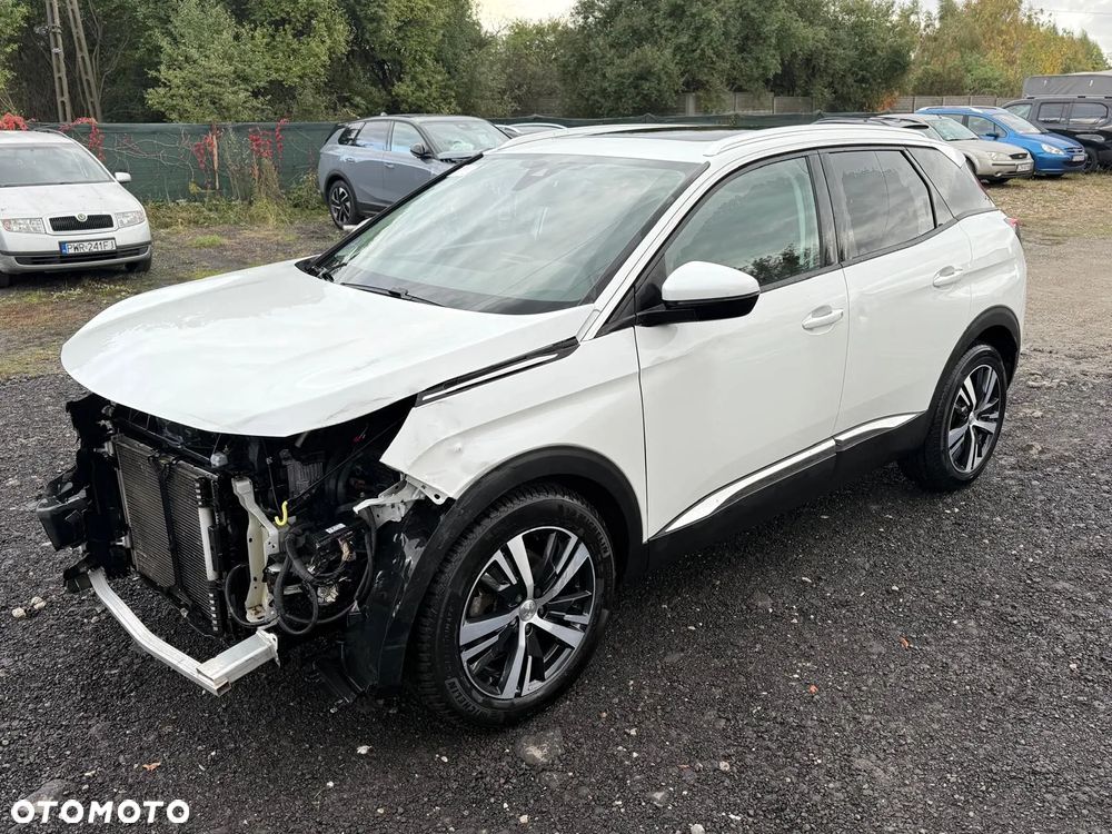 Peugeot 3008 1.2 PureTech Allure S&S EAT8 - 4