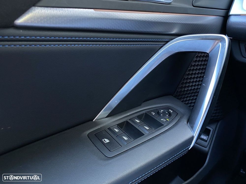 BMW X2 18 d sDrive Auto Pack M — fotografia 14
