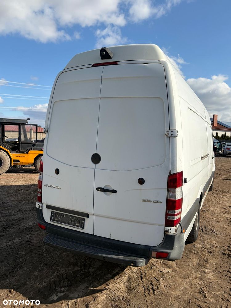 Mercedes-Benz Sprinter 906.253 - 6