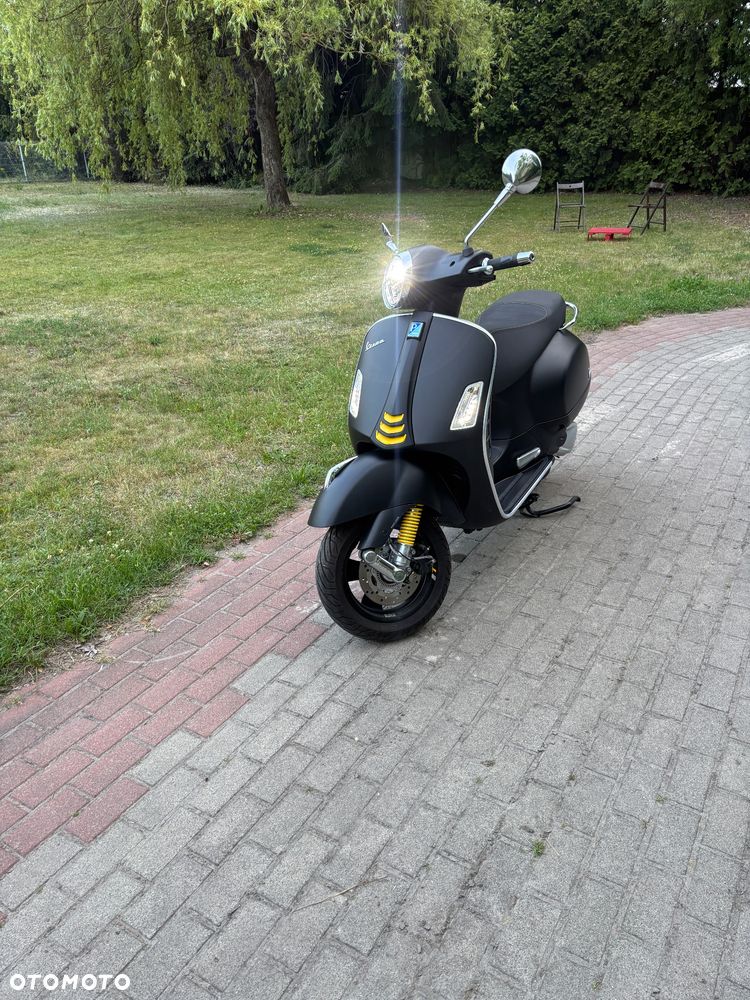 Vespa GTS - 1