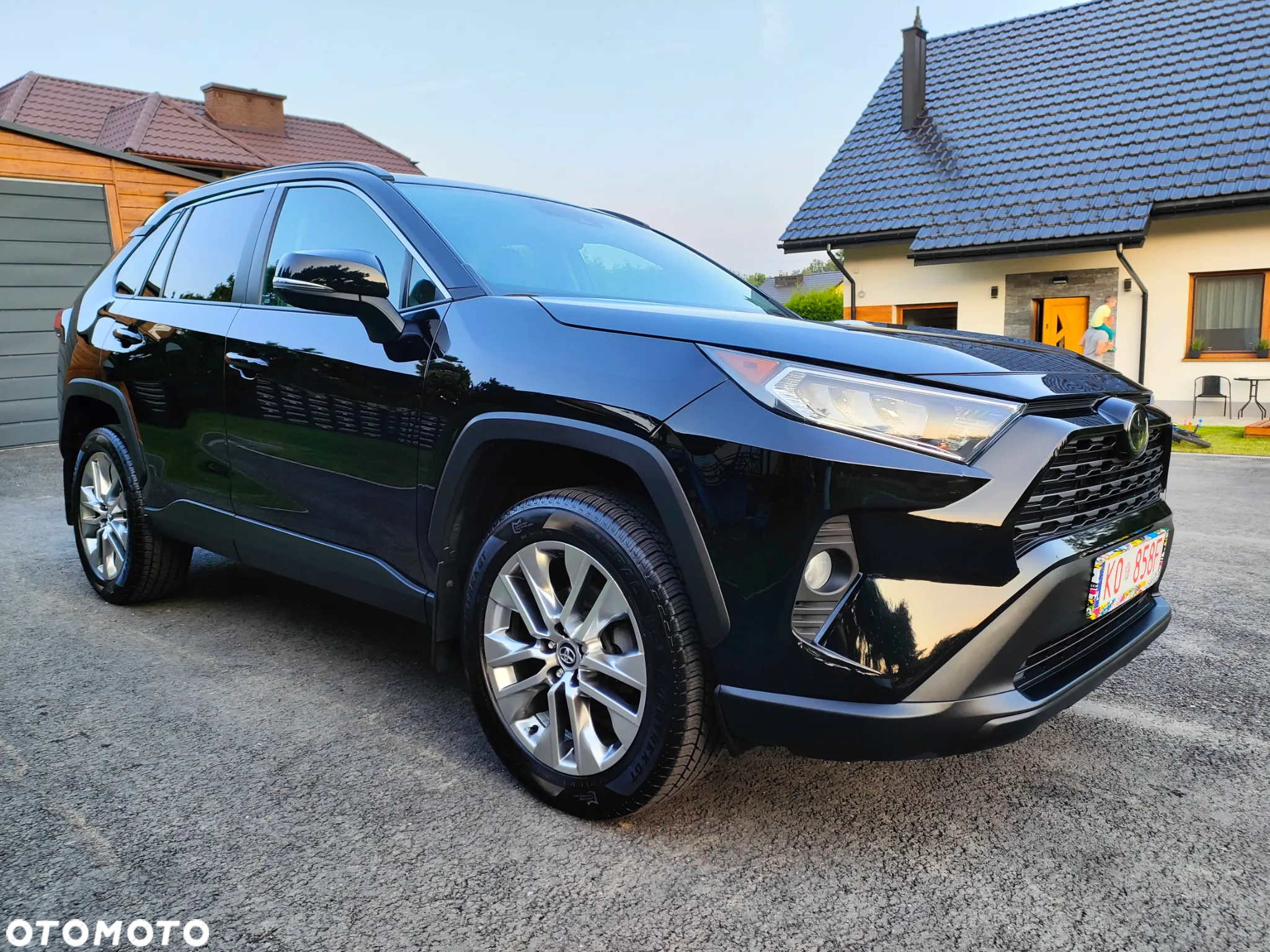 Toyota RAV4 - 9