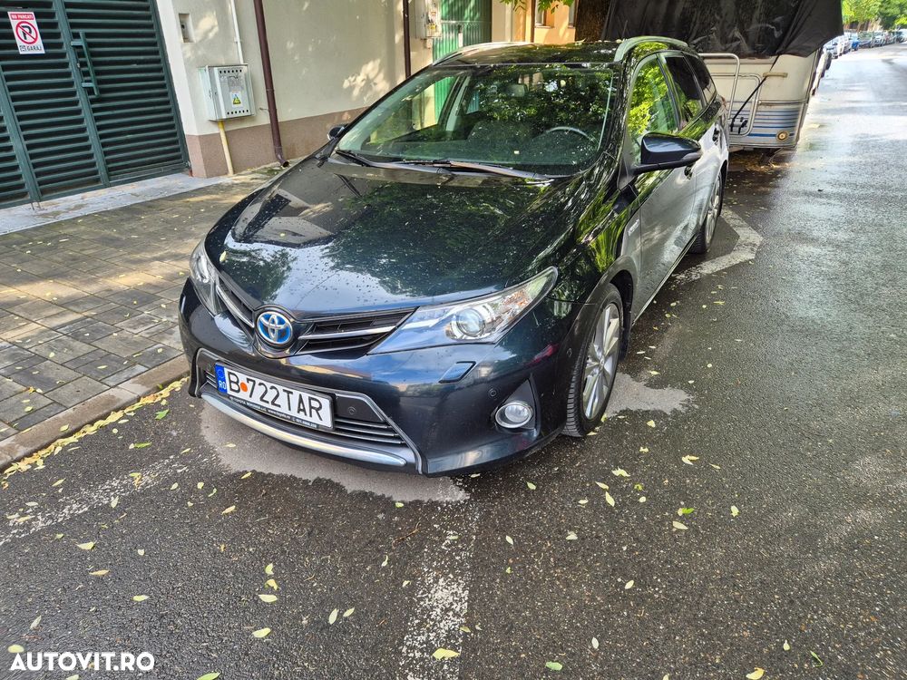 Toyota Auris 1.8 L VVT-i HSD Sol - 3