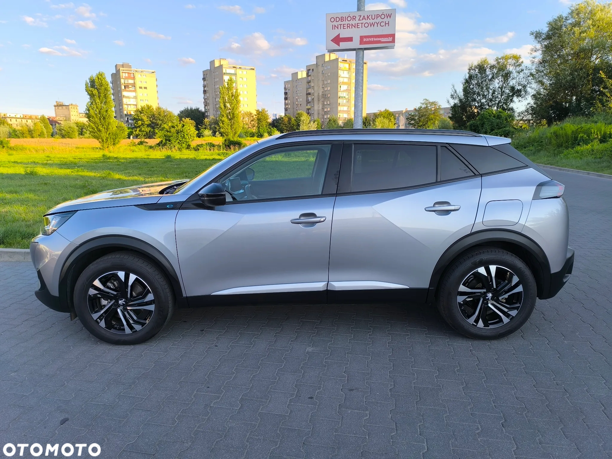 Peugeot 2008 e-2008 Allure Pack - 4
