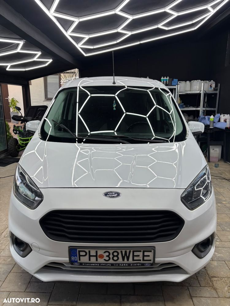 Ford Tourneo Courier 1.5 TDCi Trend - 13