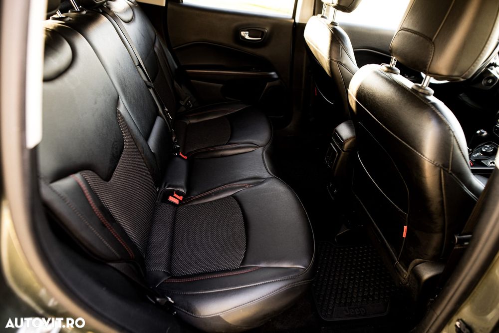 Jeep Compass 2.0 M-Jet 4x4 AT9 Low Trailhawk - 9