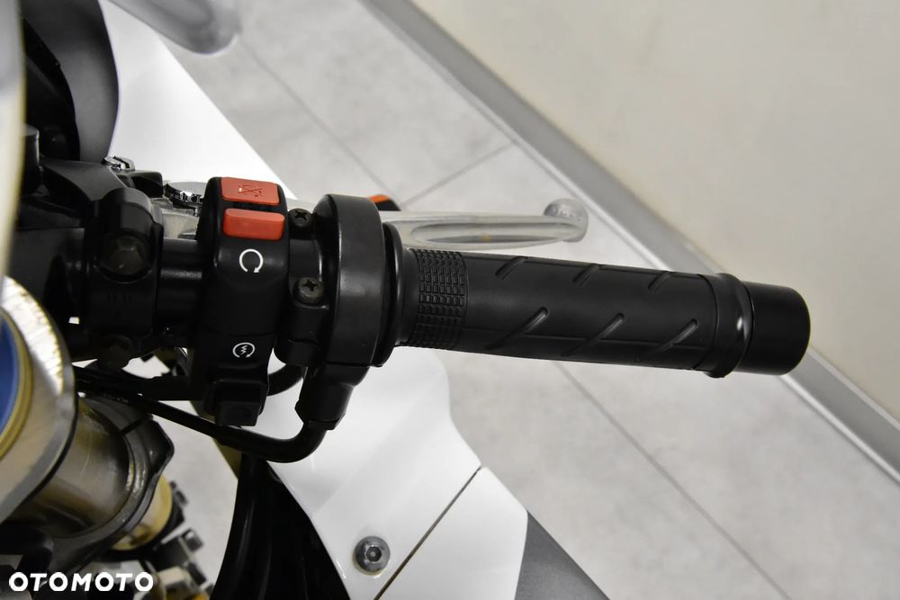 Honda VTR - 22