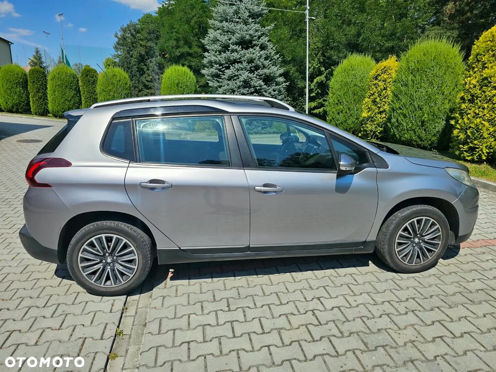 Peugeot 2008 1.2 Pure Tech Active S&S - 7