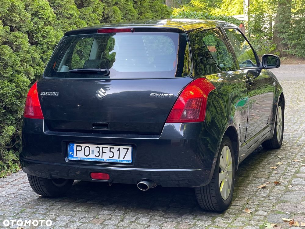 Suzuki Swift - 3