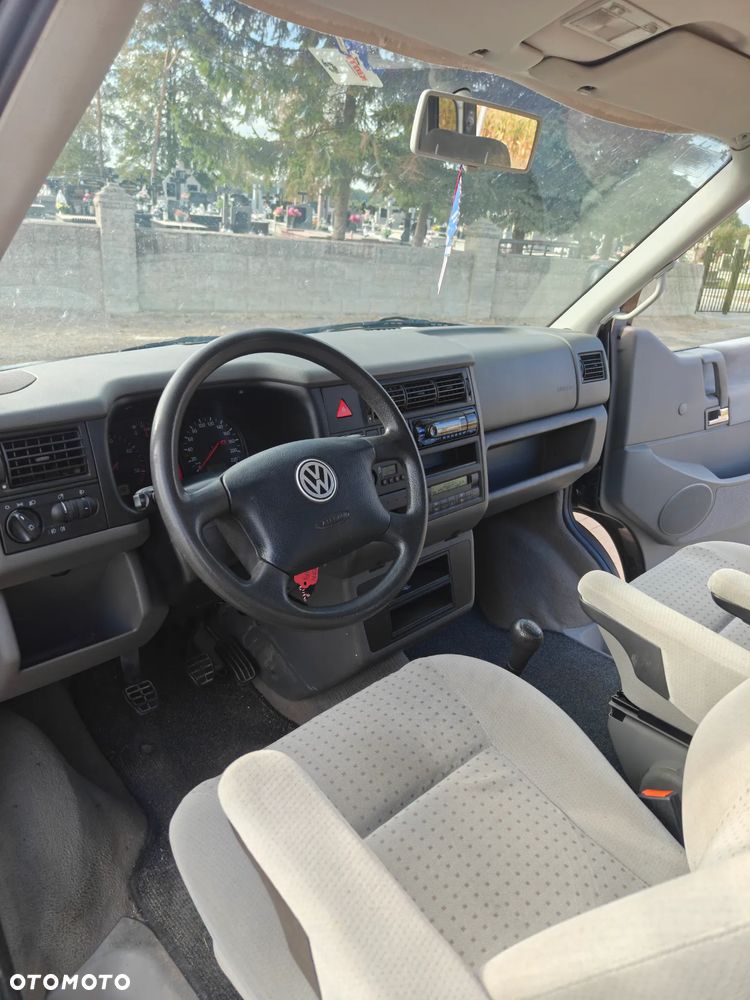 Volkswagen Multivan Standard - 11