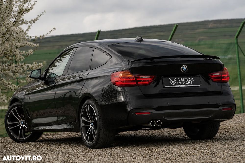 BMW Seria 3 320d Aut. M Sport - 13