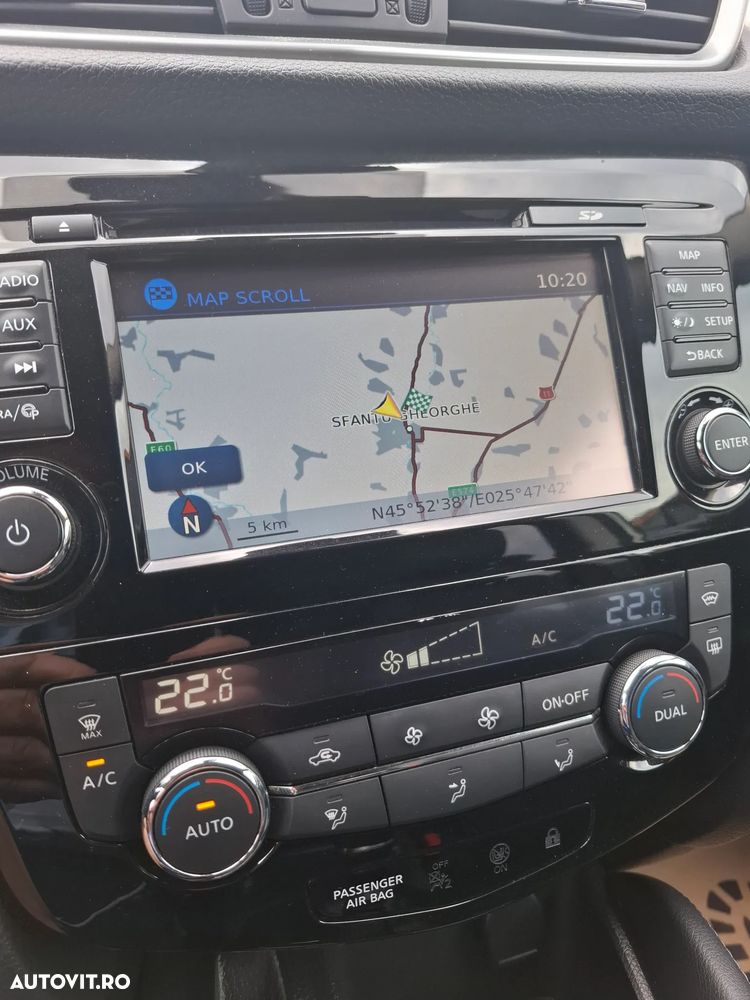 Nissan Qashqai 1.5 DCI TEKNA - 6