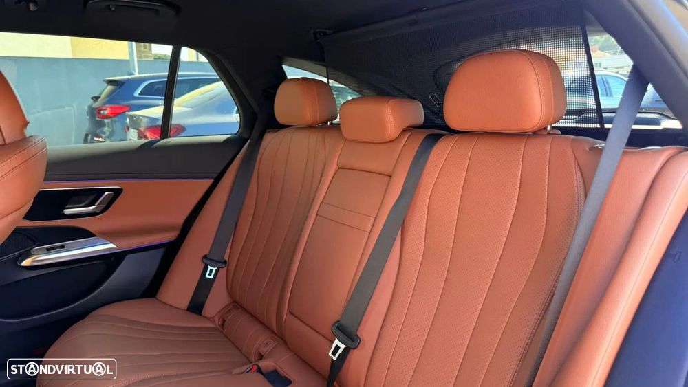Mercedes-Benz E 300 de AMG Line - 21