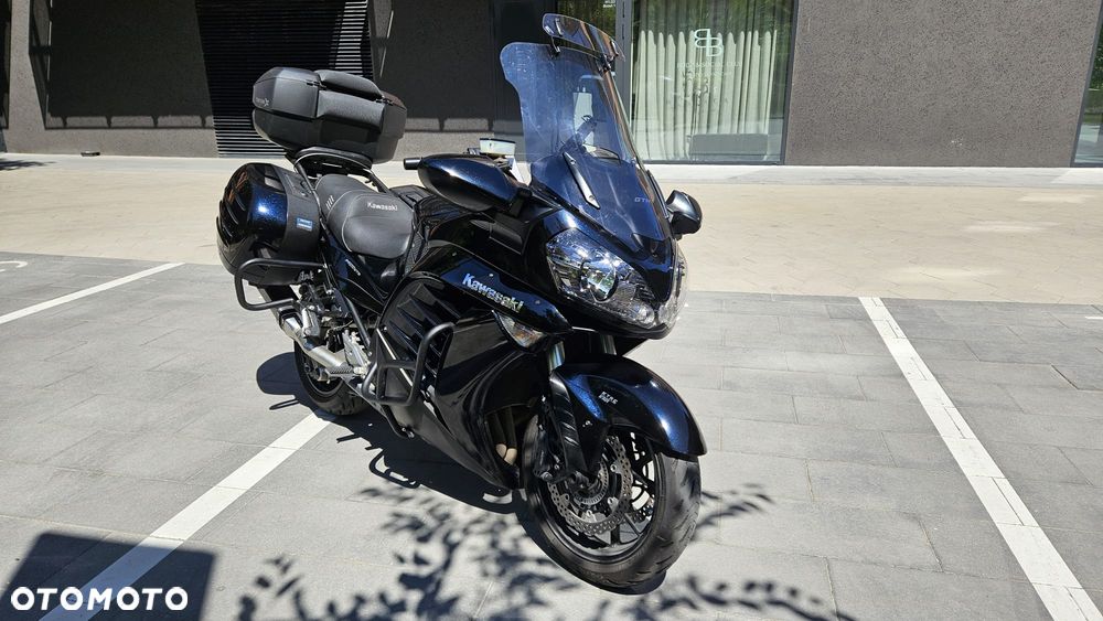 Kawasaki GTR - 2