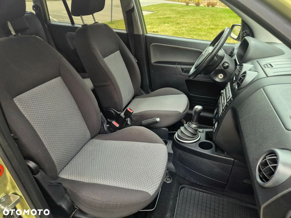 Ford Fusion 1.4 Ambiente - 15