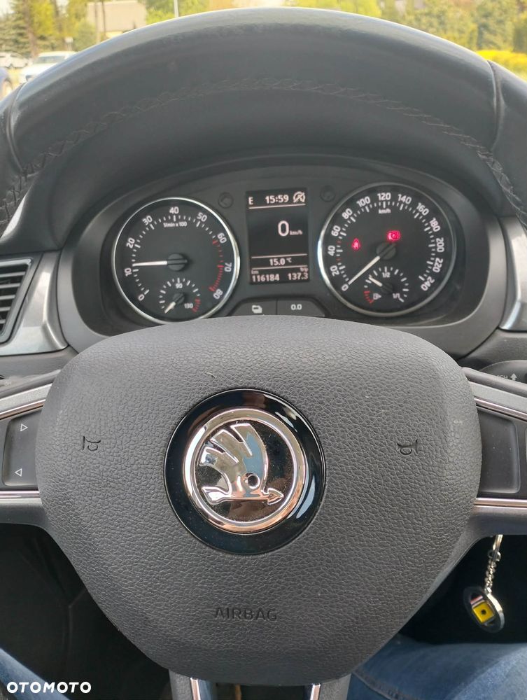Skoda RAPID 1.2 TSI Ambition - 10