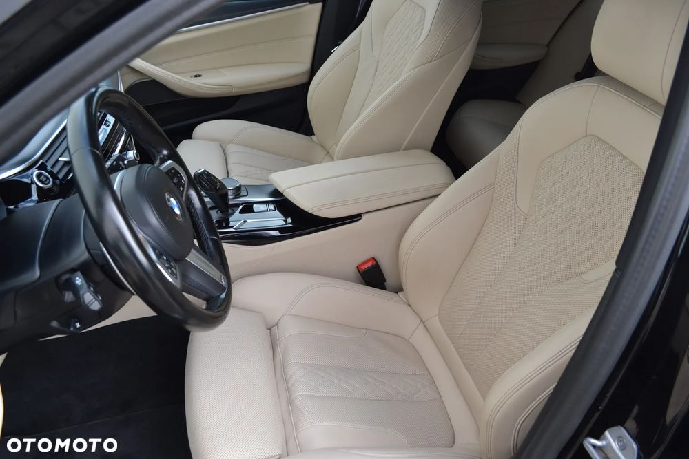 BMW Seria 5 540d xDrive - 8