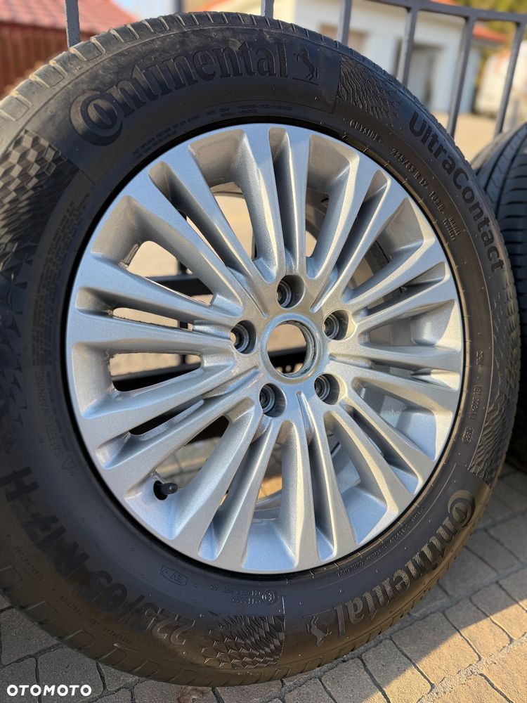 Town & Country Felgi aluminiowe 17” + opony Continental - 2