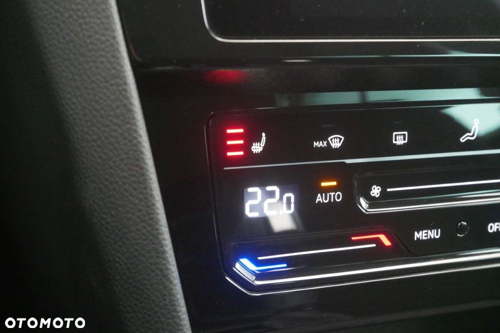 Volkswagen Passat Variant 2.0 TSI Elegance DSG - 28