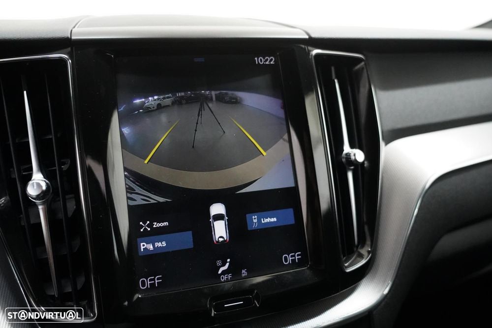 Volvo XC 60 2.0 D4 R-Design Geartronic - 12