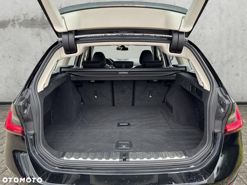 BMW Seria 3 318i Advantage - 20