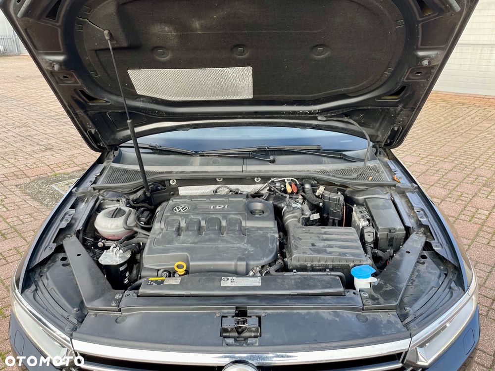 Volkswagen Passat 2.0 TDI BMT 4Mot Highline DSG - 10