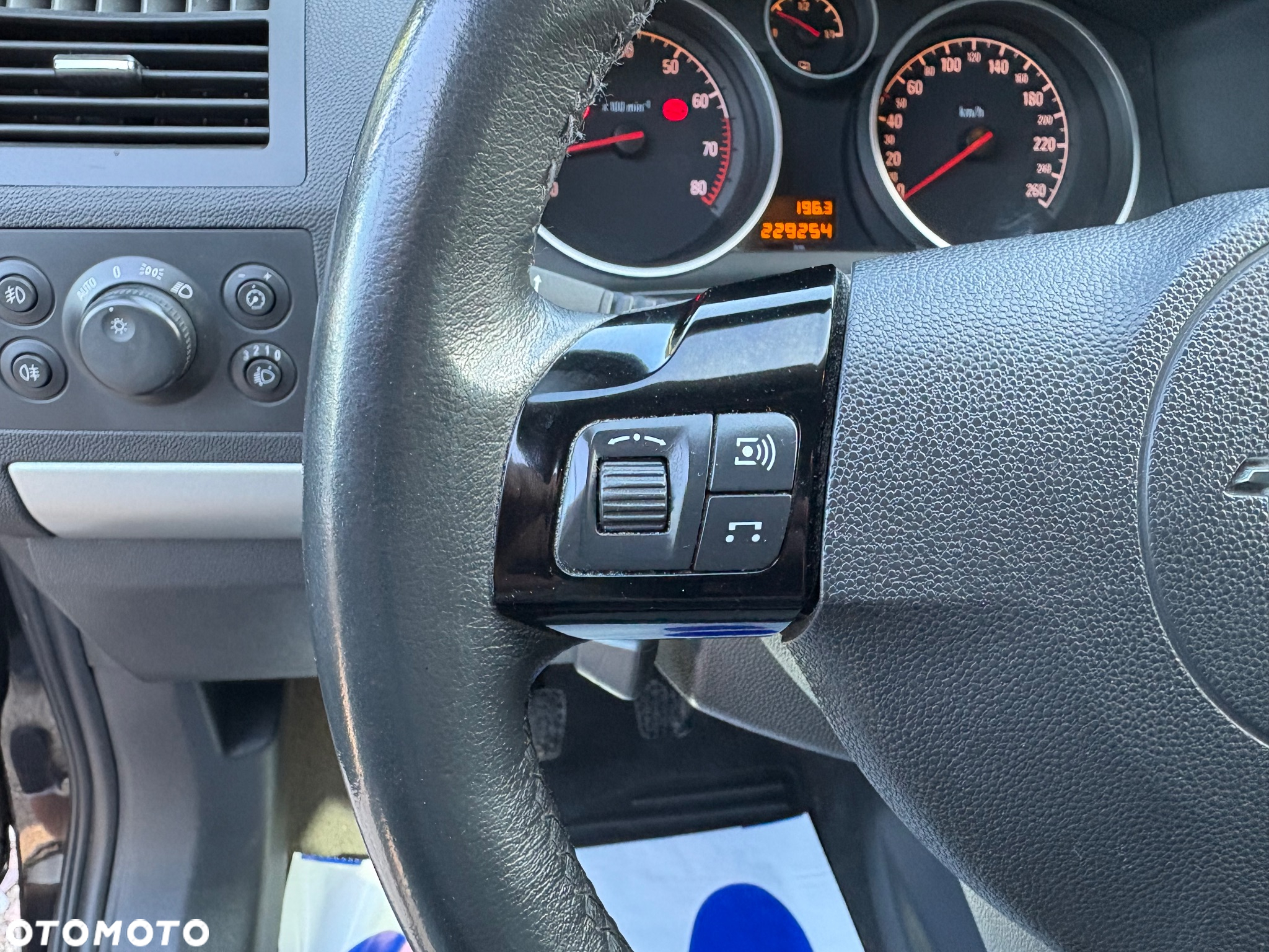Opel Zafira 1.8 Cosmo - 16