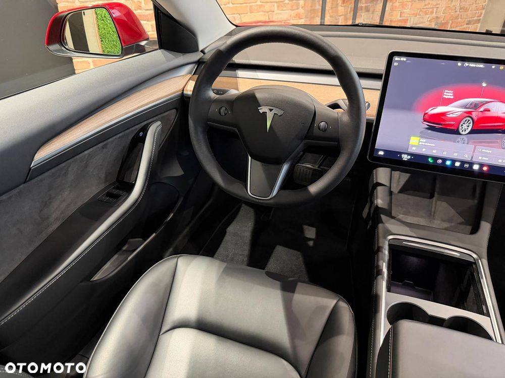 Tesla Model 3 - 20