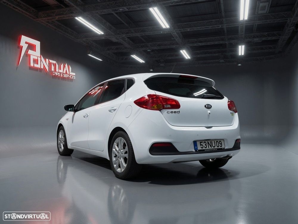 Kia Ceed 1.6 CRDi ECO - 4