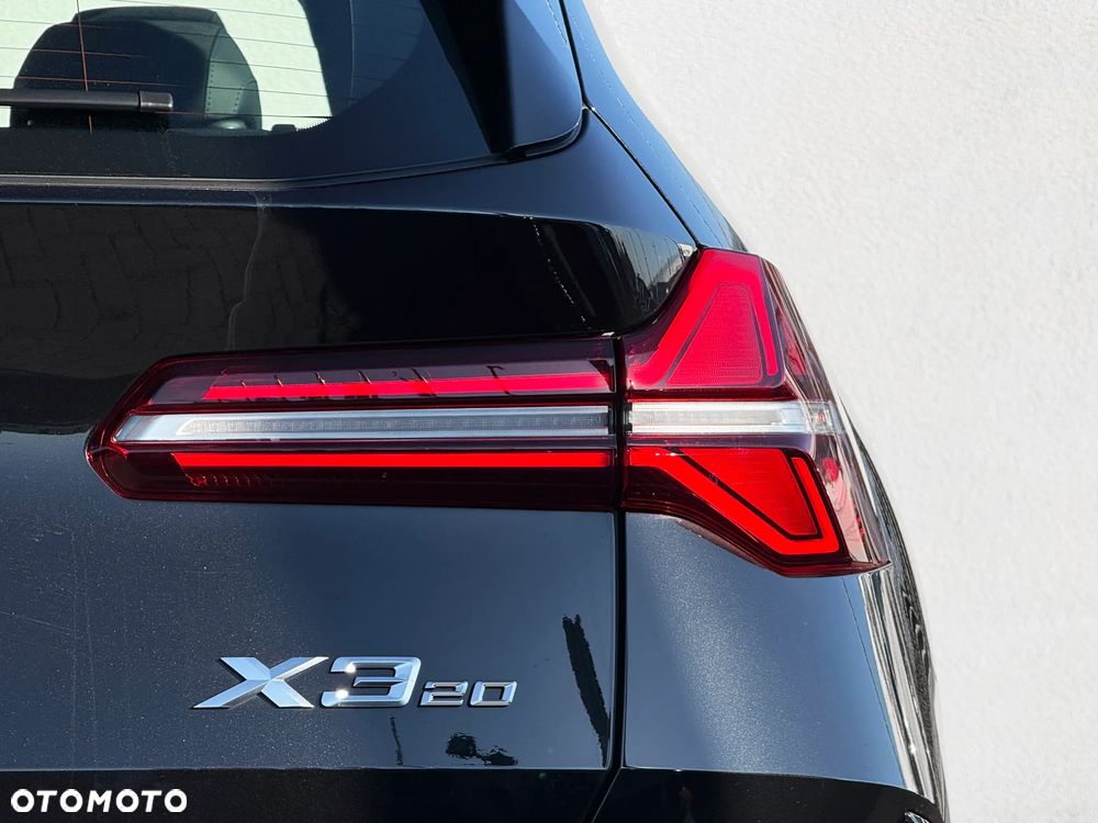 BMW X3 xDrive20 mHEV - 8