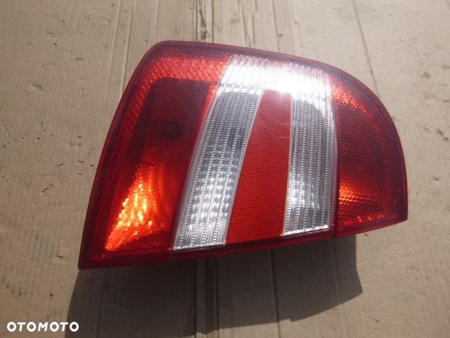 LAMPA LEWY TYŁ LEWA TYLNA PRAWY TYŁ PRAWA TYLNA SKODA FABIA I HB LIFT- - 9
