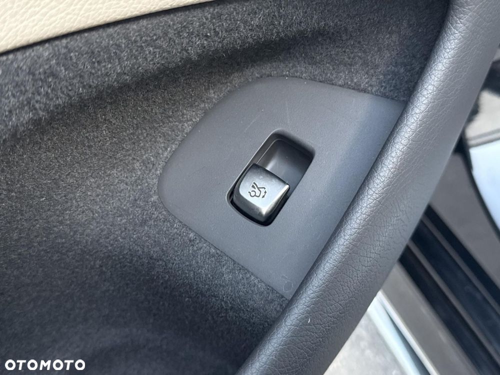 Mercedes-Benz CLS - 19