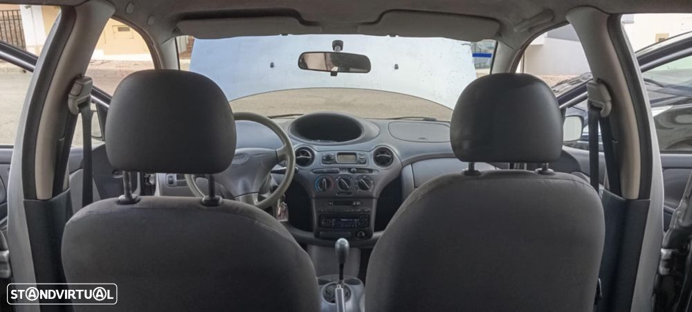 Toyota Yaris 1.0 Terra DA - 14