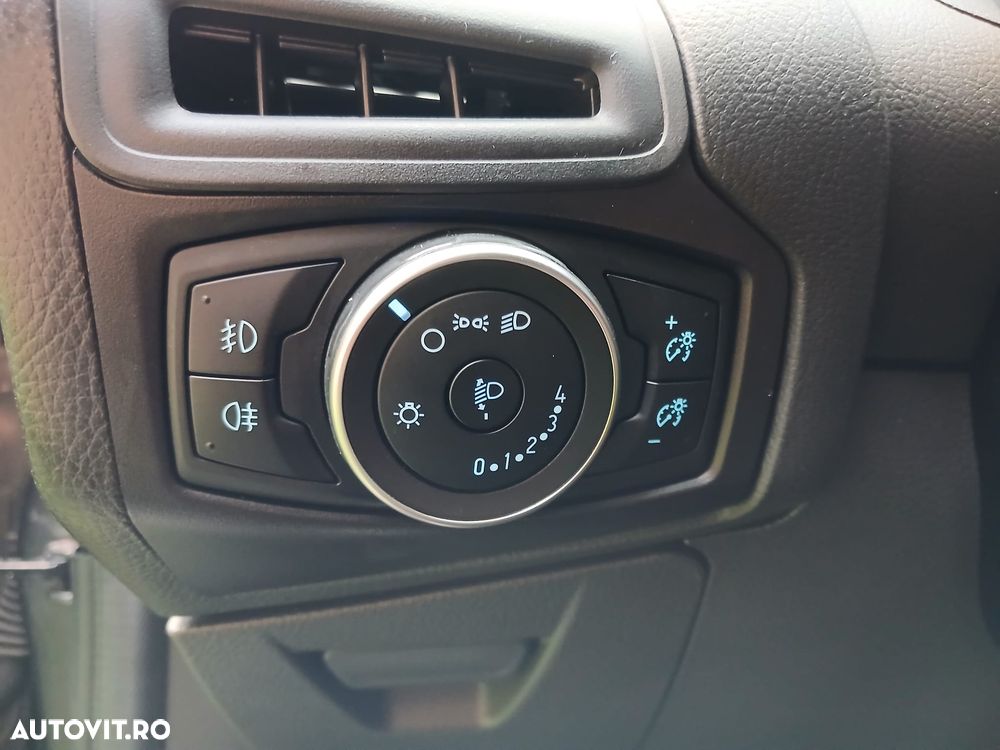 Ford Focus 1.6 TDCi DPF Trend - 17