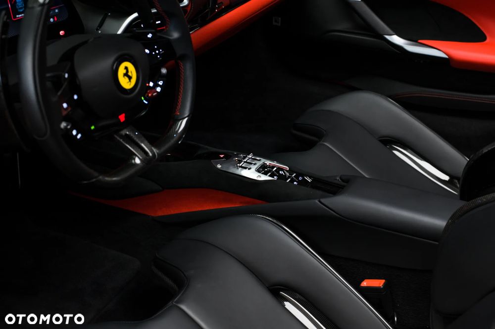 Ferrari 296 GTS - 25