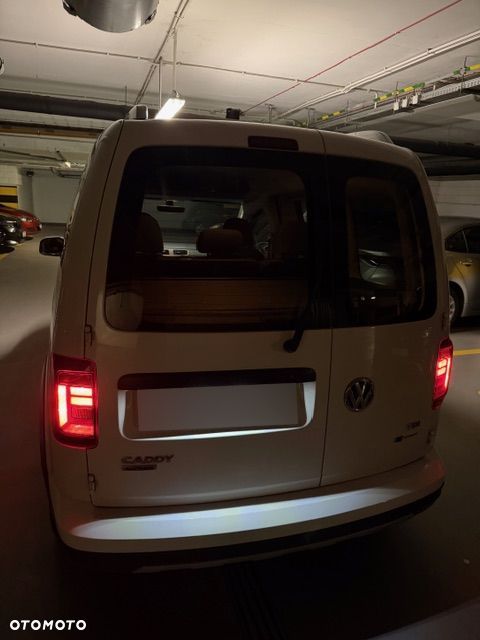 Volkswagen Caddy 2.0 TDI Alltrack DSG - 17