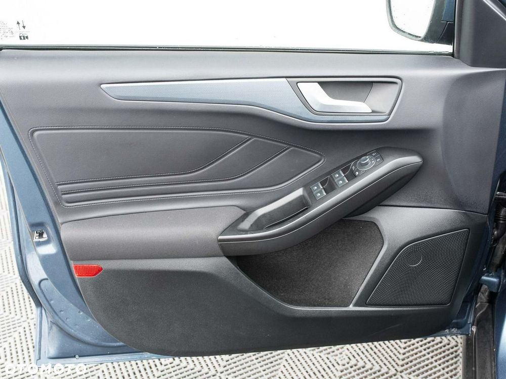 Ford Focus 1.0 EcoBoost Hybrid ACTIVE X - 10
