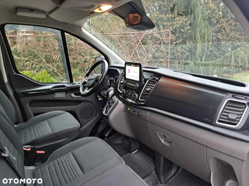 Ford TRANSIT CUSTOM - 4