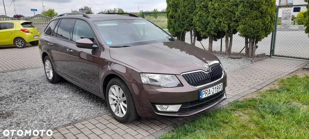 Skoda Octavia 1.6 TDI DPF FAMILY - 1