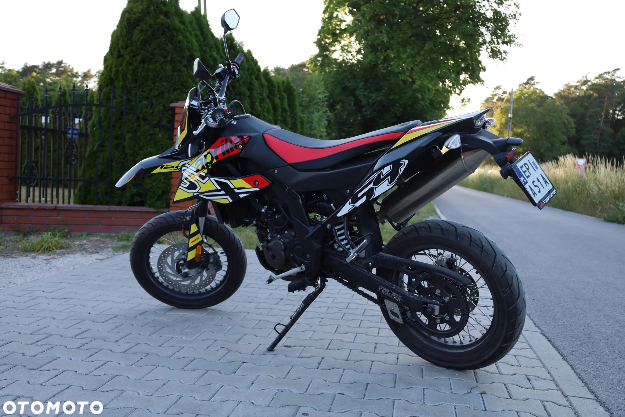 Aprilia SX