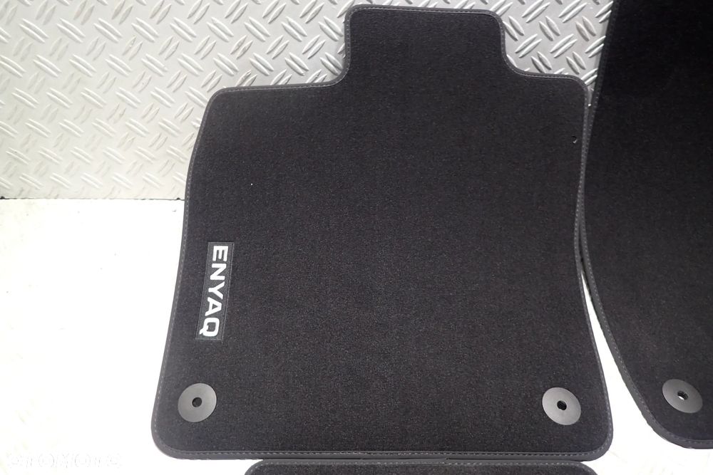 DYWANIKI WELUROWE SKODA ENYAQ IV, SUPERB IV, FABIA IV MONTE CARLO, ELROQ, OCTAIVIA IV, - 3