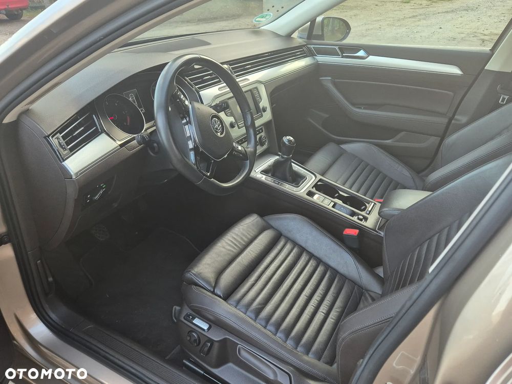 Volkswagen Passat 2.0 TDI (BlueMotion Technology) Highline - 7